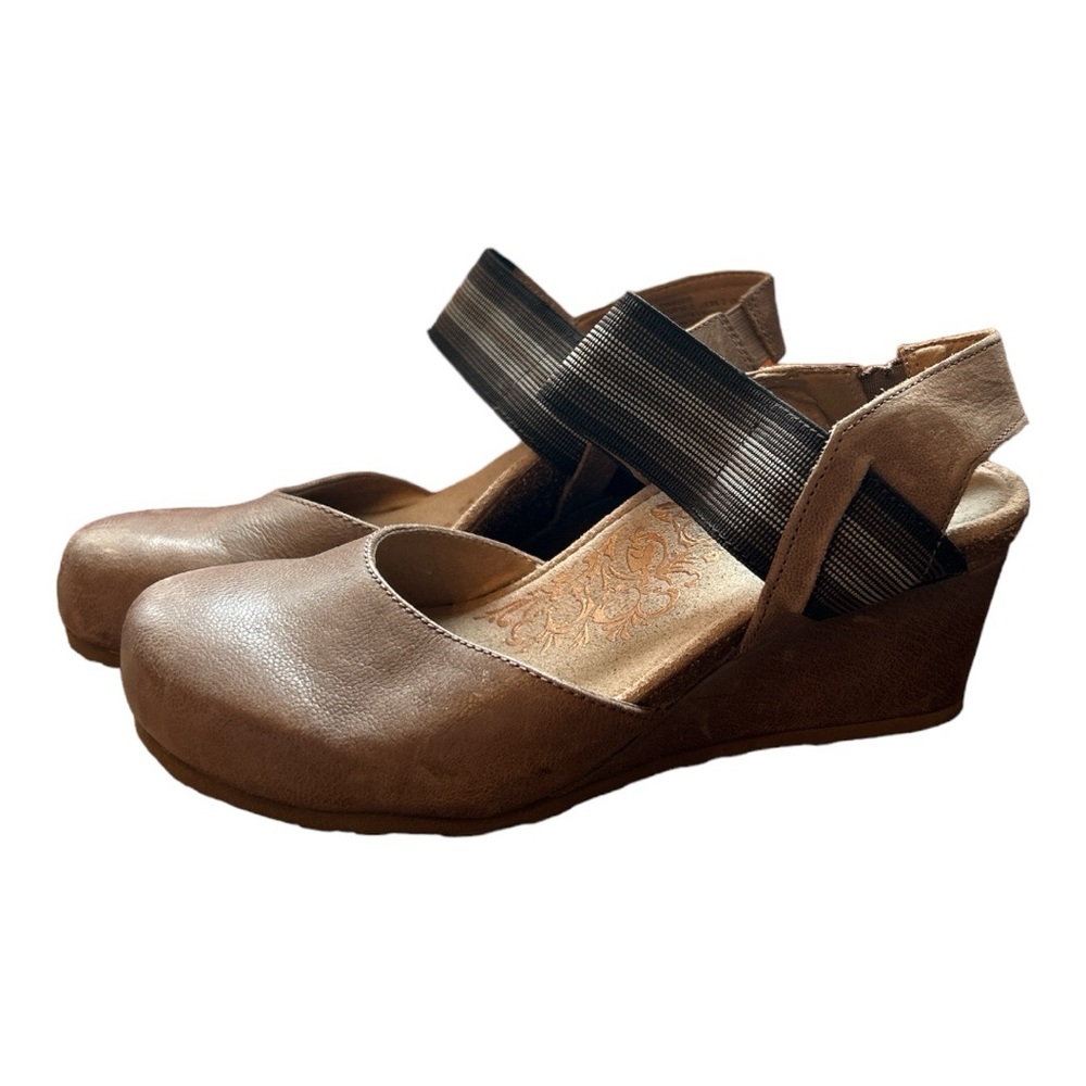 Aetrex Olivia Closed Toe Wedge Shoe Women’s 6